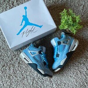 Jordan 4 Retro University Blue